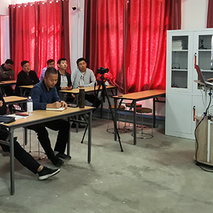 10��20��ɽ�|���x���ؙC(j��)е���޹�˾�e�k���p���T(m��n)ʽ��ץ�����ؙC(j��)������Ӗ(x��n)�n��